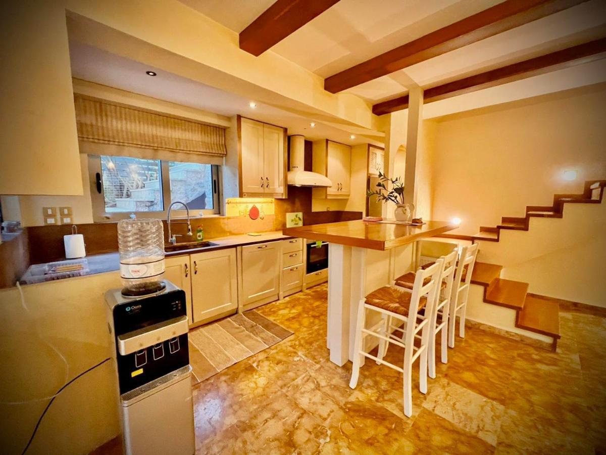 Ένας Ευχάριστος Χώρος Με Πισίνα Villa Pórto Ráfti Exteriör bild