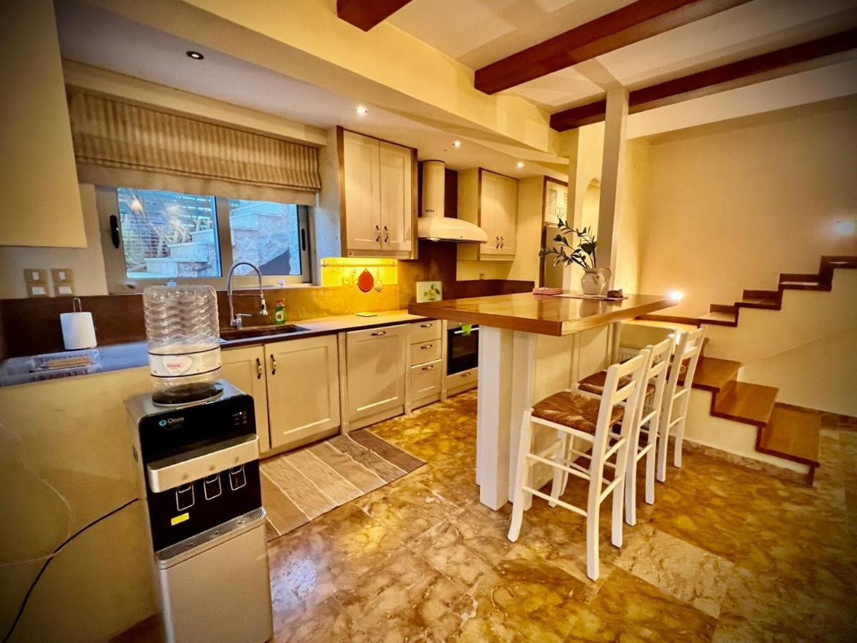 Ένας Ευχάριστος Χώρος Με Πισίνα Villa Pórto Ráfti Exteriör bild